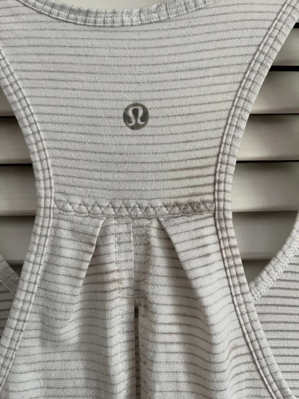Lululemon Salute The Sun Tank top light grey fits size 2 or 4